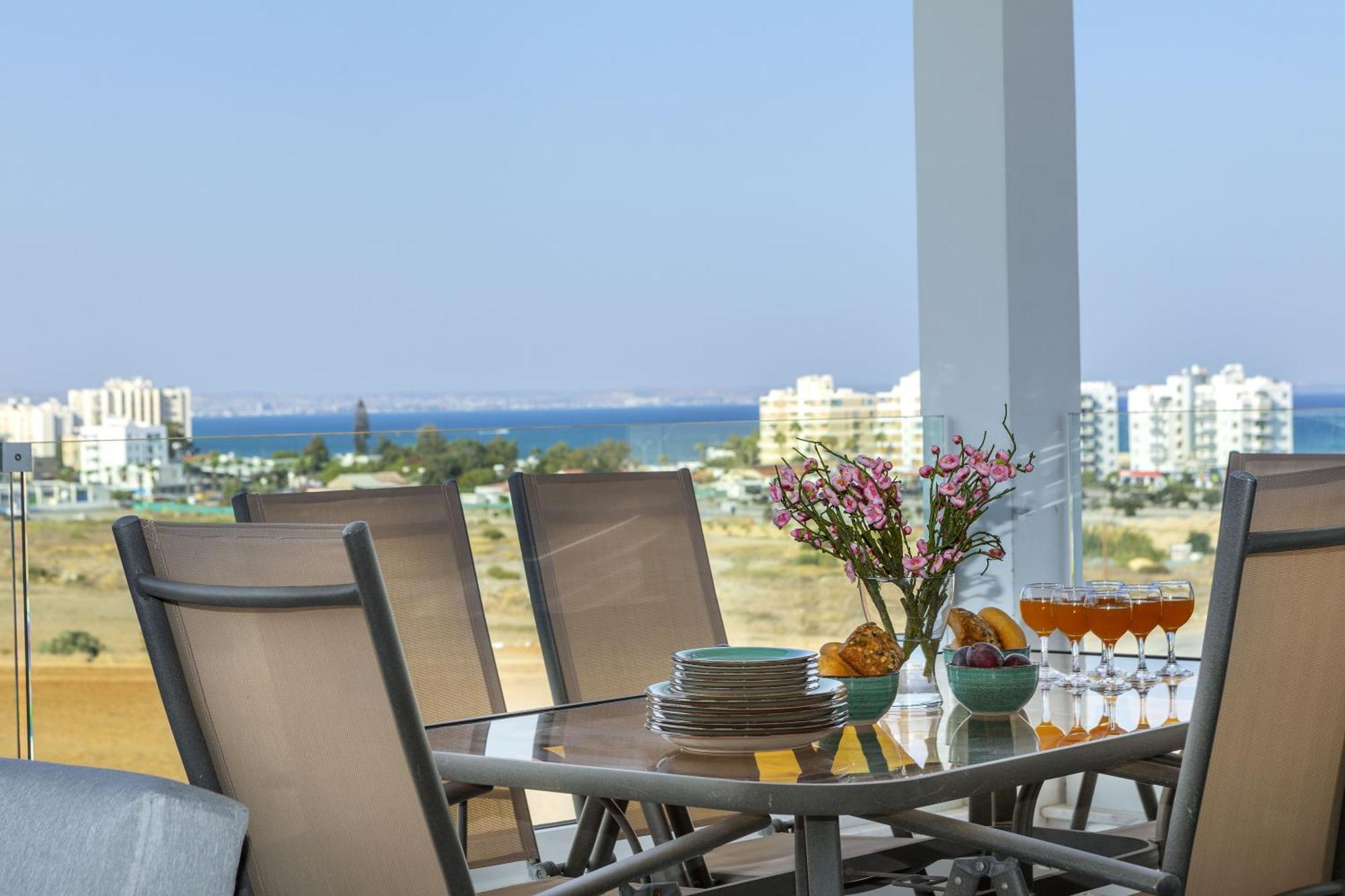 Majestic Sunset Salt Lake Views 300M From Beach ลาร์นาคา ภายนอก รูปภาพ