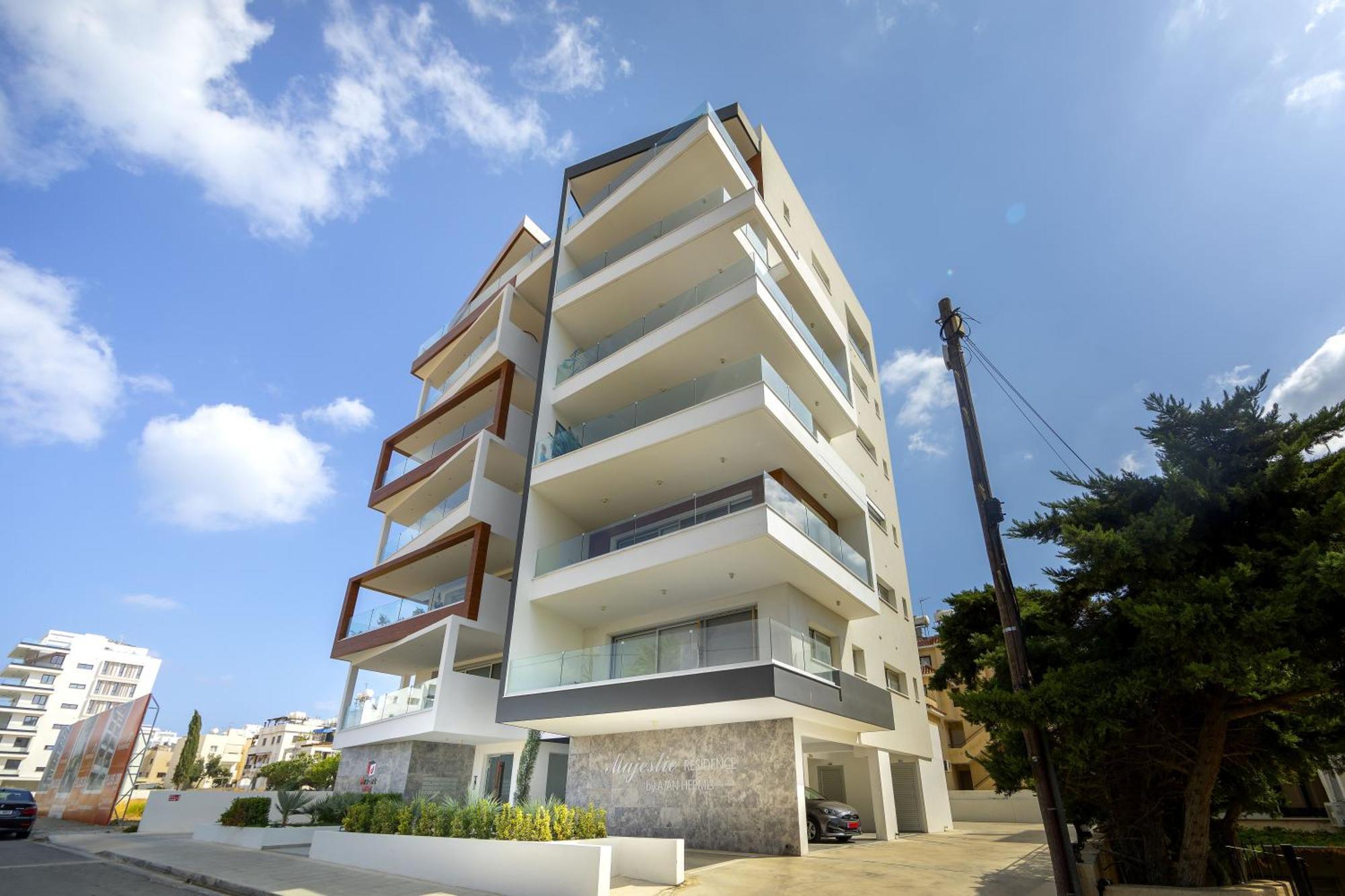 Majestic Sunset Salt Lake Views 300M From Beach ลาร์นาคา ภายนอก รูปภาพ