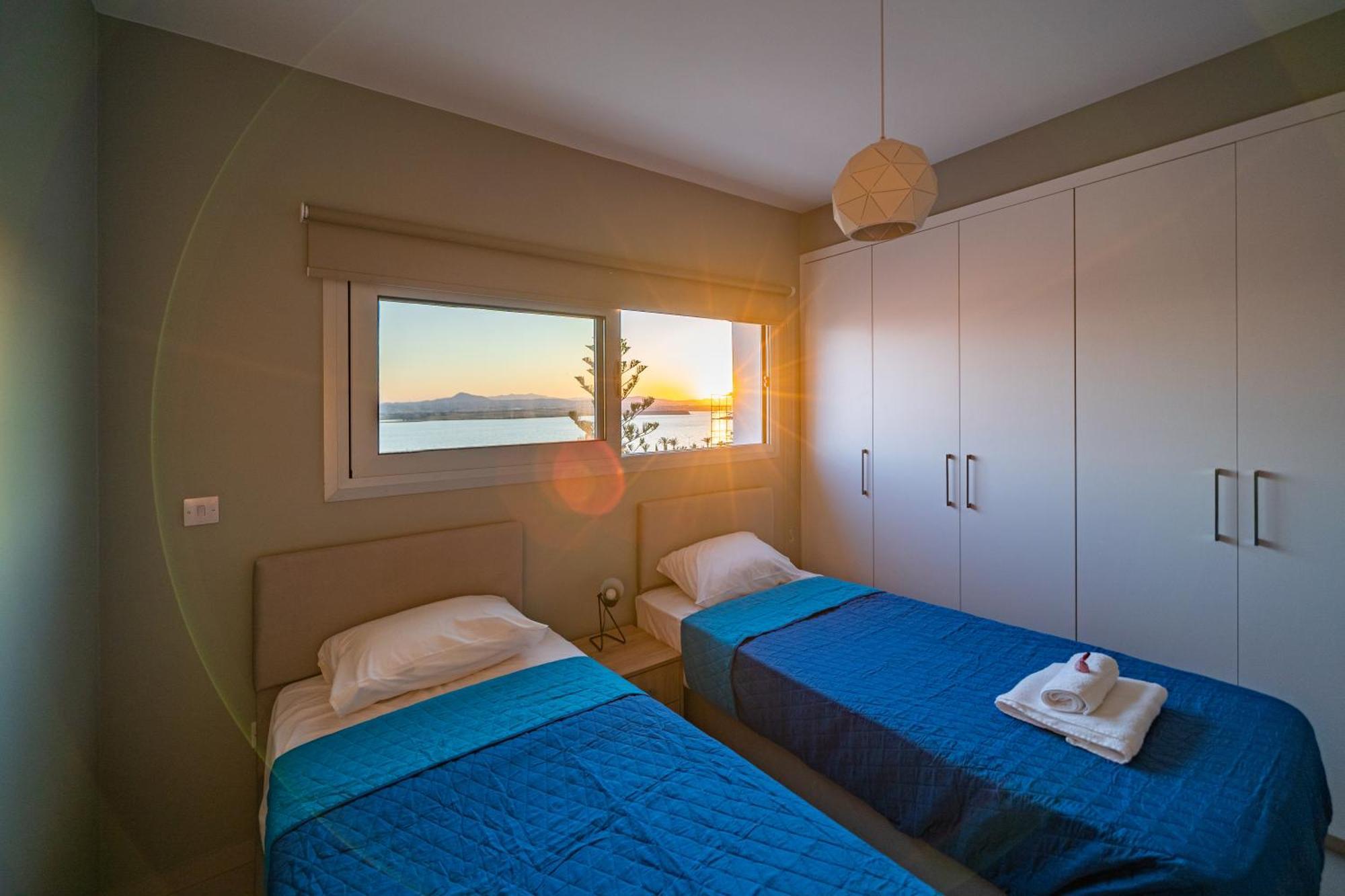 Majestic Sunset Salt Lake Views 300M From Beach ลาร์นาคา ภายนอก รูปภาพ